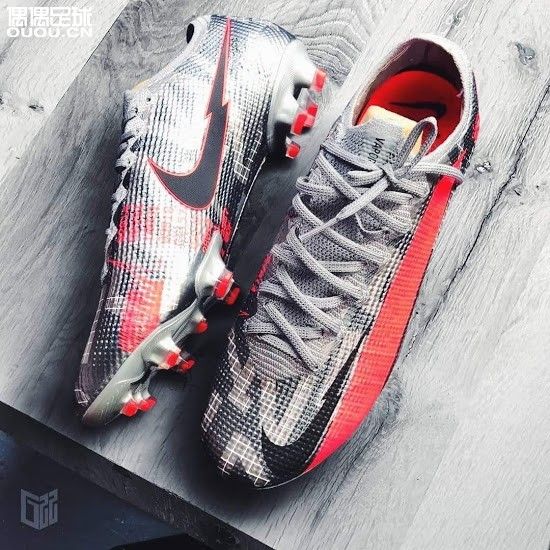 Mercurial Vapor XIII Elite FG Football Shoes