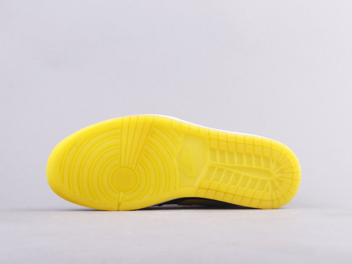 NIKE Air Jordan 1 Bruce Lee by aclotzone