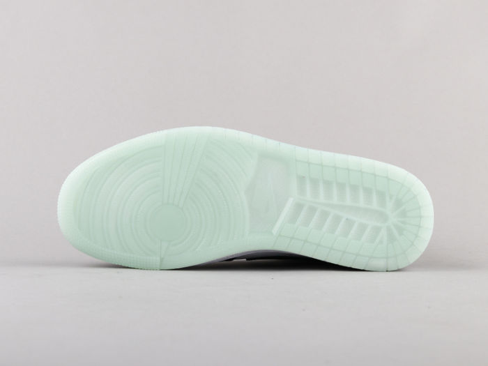 NIKE Air Jordan 1 Nocturnal light by aclotzone