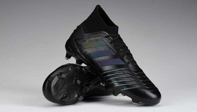 ’Dark Script’ Predator 19 FG Football Boots