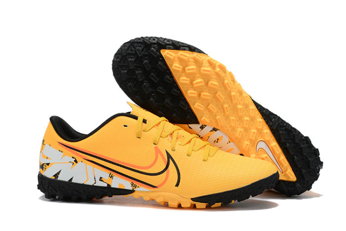 Mercurial Vapor 13 Academy TF Football Shoes