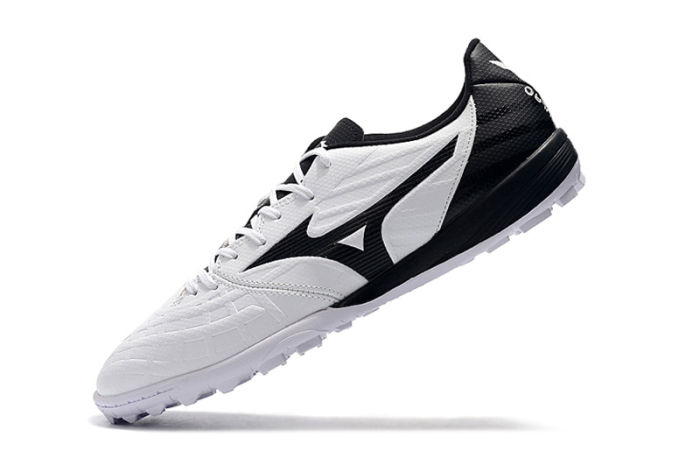 Rebula 3 TF Football Shoes