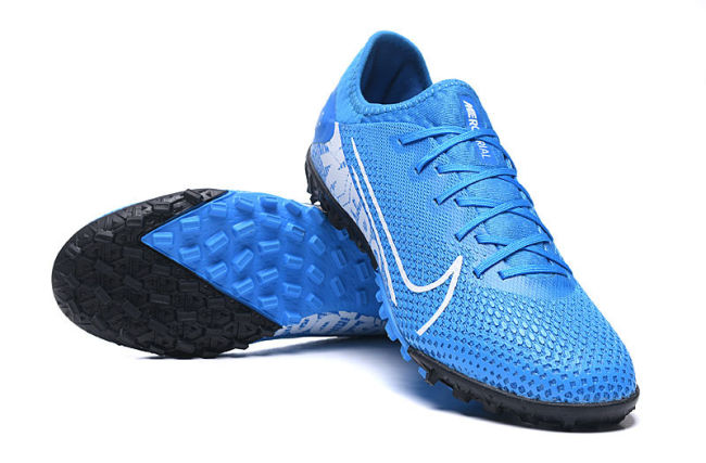 Mercurial Vapor 13 Pro CR7 TF Football Shoes