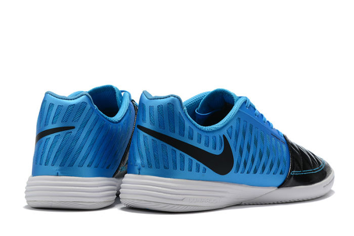 Lunar Gato II MD IC Football Shoes NK020