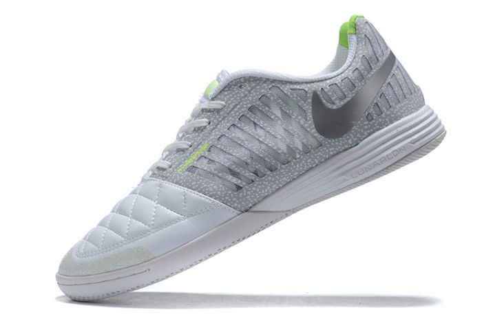 Lunar Gato II MD IC Football Shoes NK018