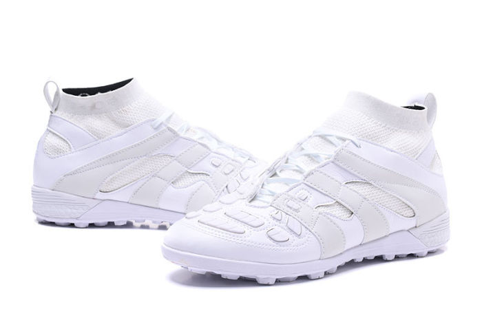 Predator Accelerator TF Beckham Capsule Collection Football Boots