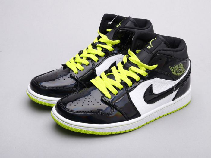 NIKE Air Jordan 1 mid Black green patent leather by aclotzone