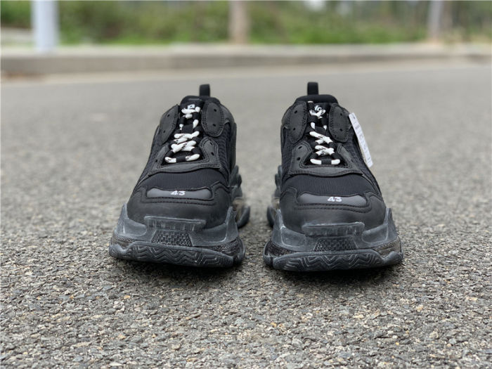 Balenciaga Triple-S Sneaker black