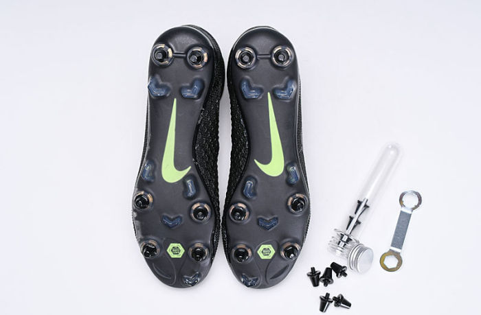 Phantom VSN Elite DF SG Football Boots