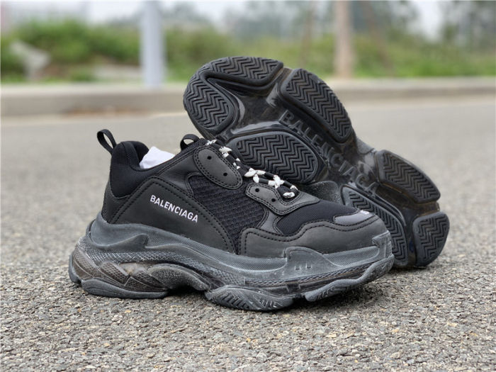 Balenciaga Triple-S Sneaker black
