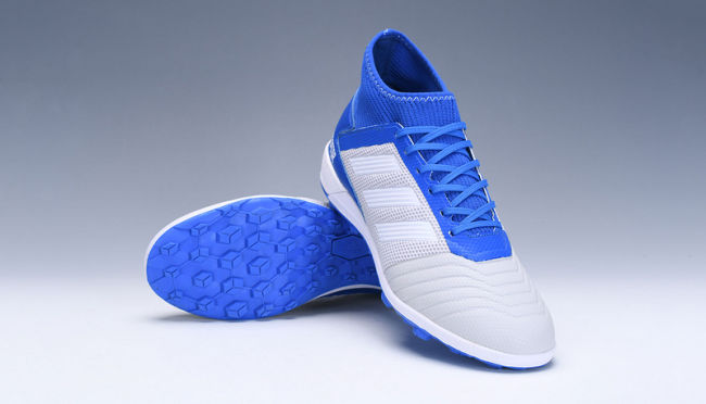 Predator Tango 19.3 TF Football Boots