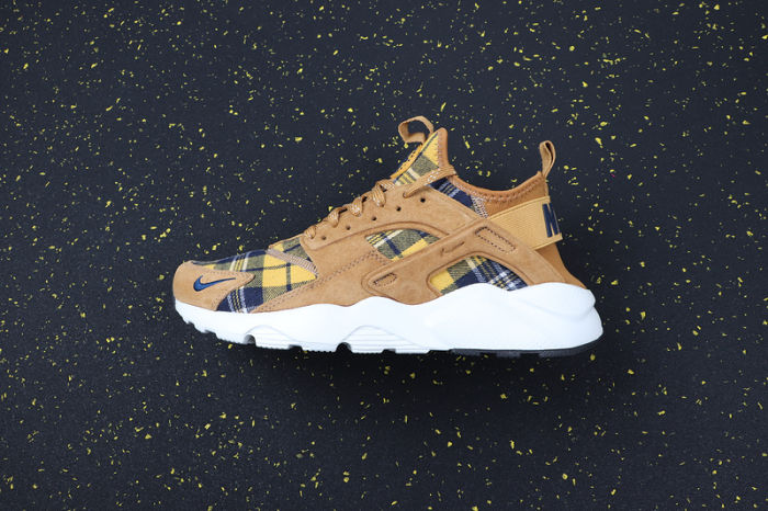 Air Huarache Run 700