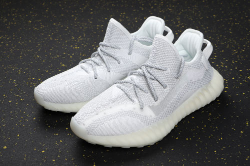 YEEZY BOOST 350 V2