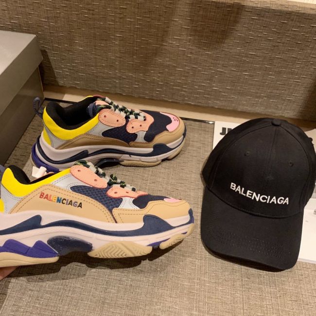 Balenciaga triple-s dad shoes