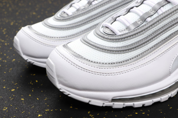 Air Max 97 Classics Retro 921522-107