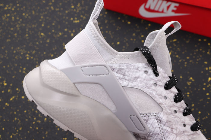 Air Huarache Run 332