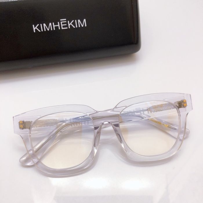 Kimhekim exclusive launch can be equipped with myopia lens with anti blue light and radiation protection, very versatile