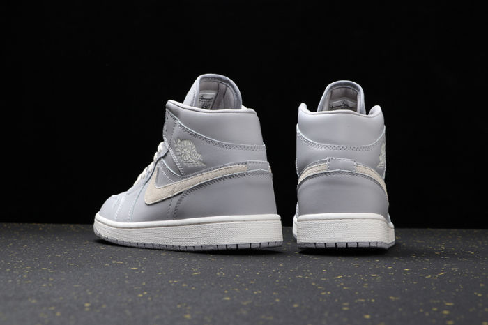 AJ 1 Mid Retro Classics Shoes CD7240-002