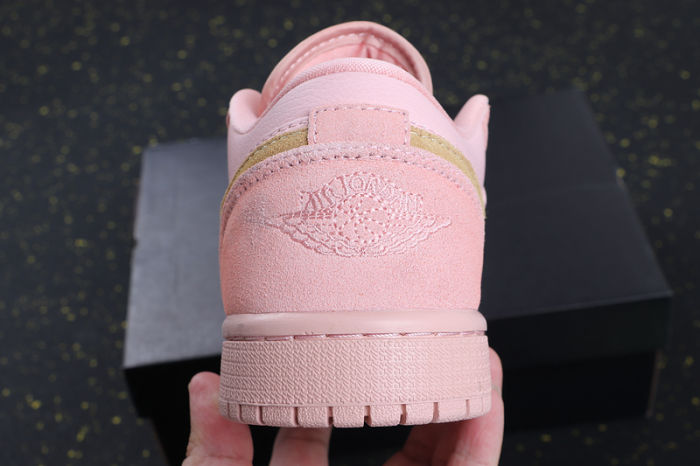 Women's AJ 1 Low Retro Classics Shoes CJ9216-676