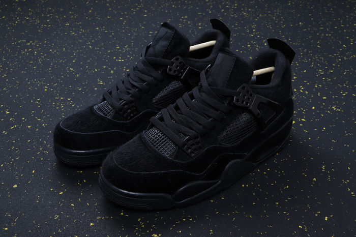 AJ4 Retro Classics Shoes CK2925-001