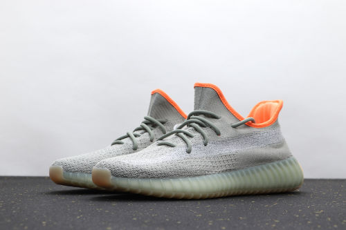 YEEZY BOOST 350 V2