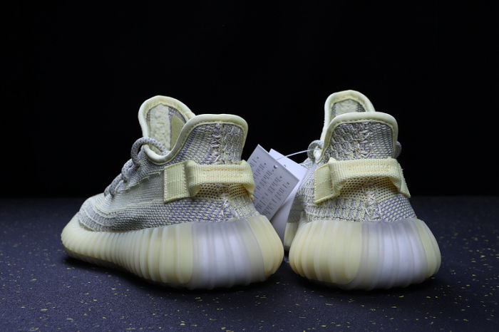 YEEZY BOOST 350 V2