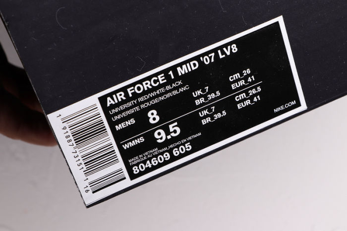 Air Force 1 Mid LV8