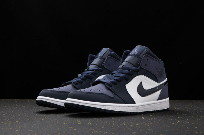 AJ 1 Mid Retro Classics Shoes 554724-445