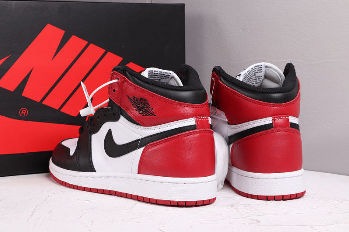 Women's AJ 1 High Retro Classics Shoes 575441-125