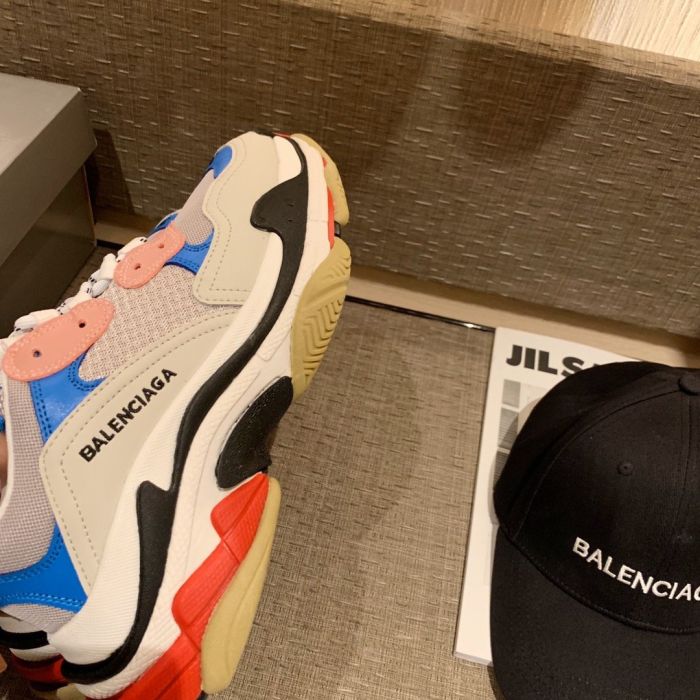 Balenciaga triple-s dad shoes