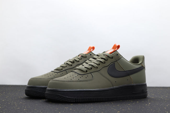 AIR FORCE 1 ´07 MEDIUM OLIVE/BLACK-STARFISH