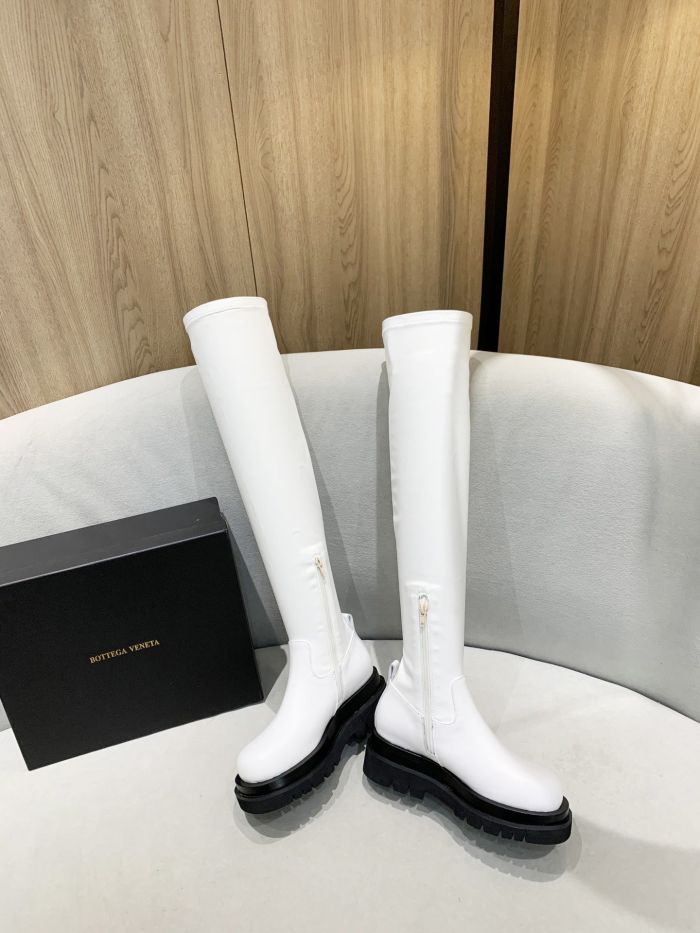 The latest in autumn and winter of 2020-BV stretch boots 2458 net red same style This year's hot item, full of design, these boots have super thin legs, do not want to take off at all, with trousers, shorts, skirts