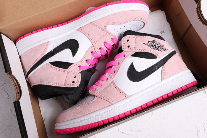 Women's AJ 1 Mid Retro Classics Shoes 852542-801