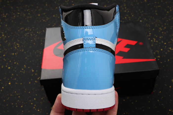 AJ 1 High Retro Classics Shoes CK5666-100