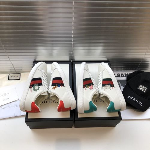 Gucci board shoes