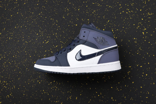 AJ 1 Mid Retro Classics Shoes 554724-445