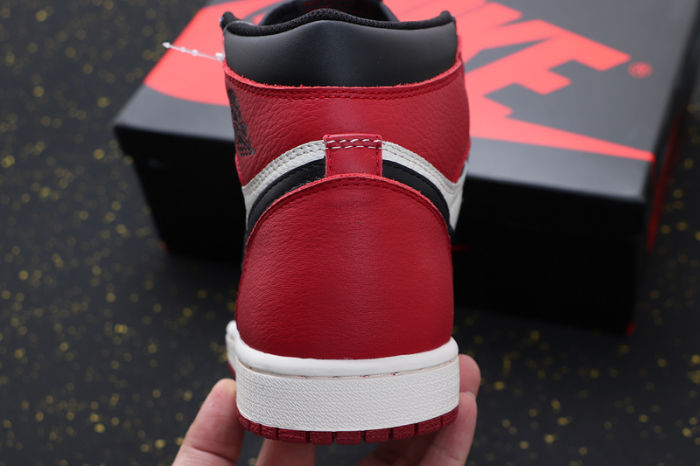 AJ 1 High Retro Classics Shoes 555088-610