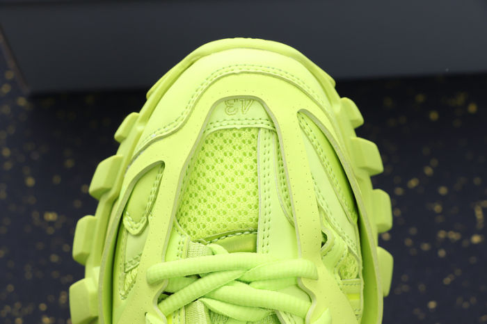 Track 3.0 Classics W1GB72014