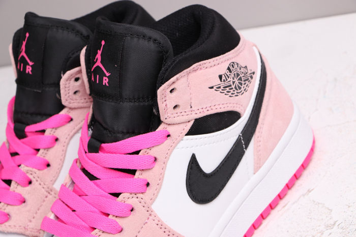 Women's AJ 1 Mid Retro Classics Shoes 852542-801