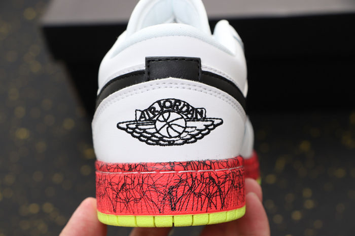 Women's AJ 1 Low Retro Classics Shoes CV9548-100