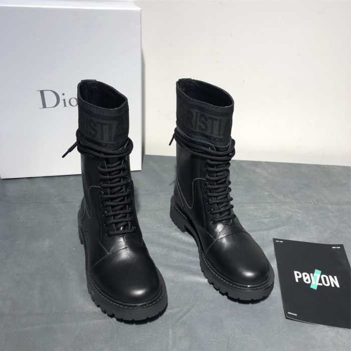 2020Dior Dior autumn and winter new product one-step Martin boots 👒Fashion and trend coexist ⚡Imported calfskin with technical embroidered fabrics 〽 original one-to-one order, Fabric: Imported calfskin/technical fabric Inside: water dyed sheepskin Outsole: Original TPU outsole Bottom thickness: heel 3cm forefoot 1.5cm