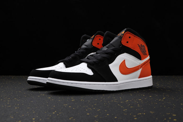 AJ 1 Mid Retro Classics Shoes 554724-058
