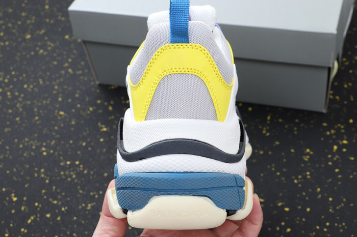 Triple S Classics 4303