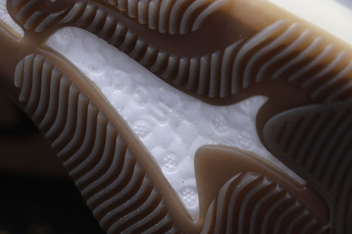 YEEZY BOOST 380 Alien