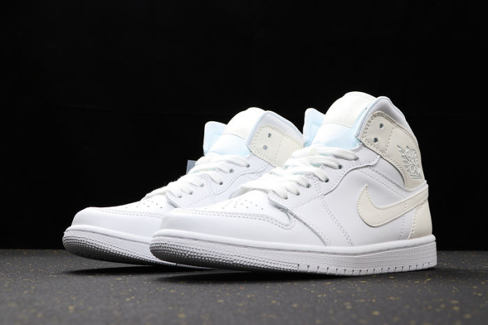 AJ 1 Mid Retro Classics Shoes BQ6472-112