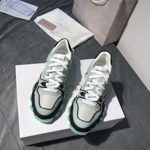 In 2020, the JC Sports Department will bring a series of luxurious, charming, hand-made and shocking works  Noble Series , which will inject unlimited creativity and details into this season's design.  The most eye-catching, most charming pair of shoes 👡, uses an unexpected new way to shine.  The fabric is selected from imported cowhide material combined with sequins to bring a luxurious and exquisite look. The exaggerated outsole shape creates just the right sense of modernity. ! The design is casual and