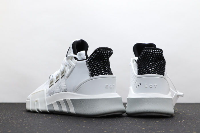 EQT Back ADV