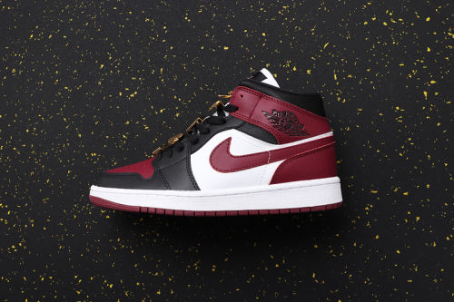 AJ 1 Mid Retro Classics Shoes CZ4385-016