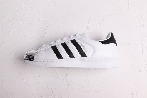 Women's Superstar Classics