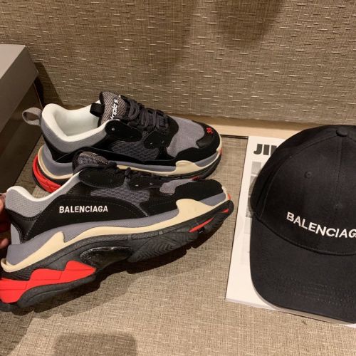 Balenciaga triple-s dad shoes